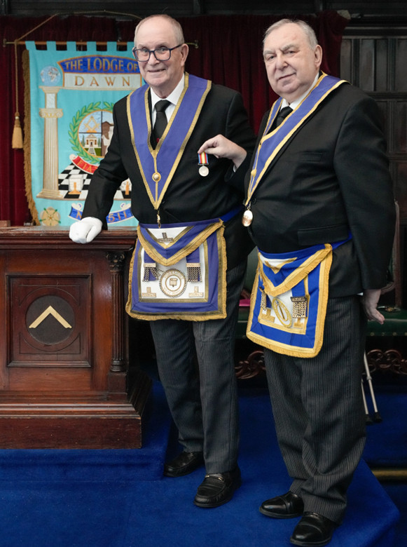 W Bro Nevil Tolkin receiving his Nuclear Test Medal